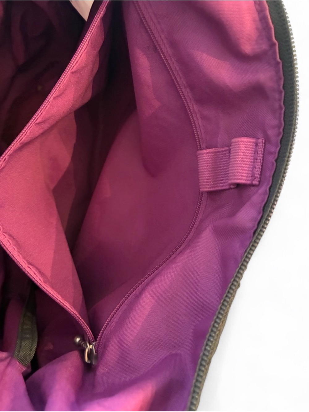 Baggallini Grey Crossbody with Silver Hardware and Purple interior - Picture 8 of 8
